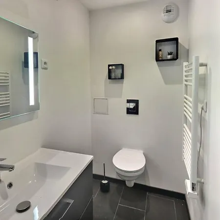 Apartment Superbe, T2 Elegant, Neuf, Parking